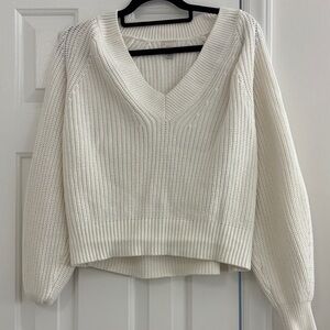 a new day Cream V-Neck Ribbed Knit Sweater: size small